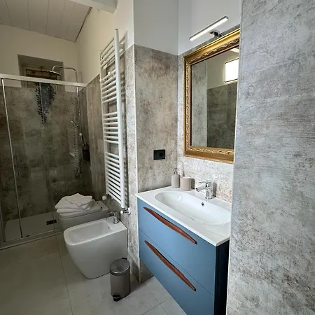 Boutique - We Via Assisi * Turin